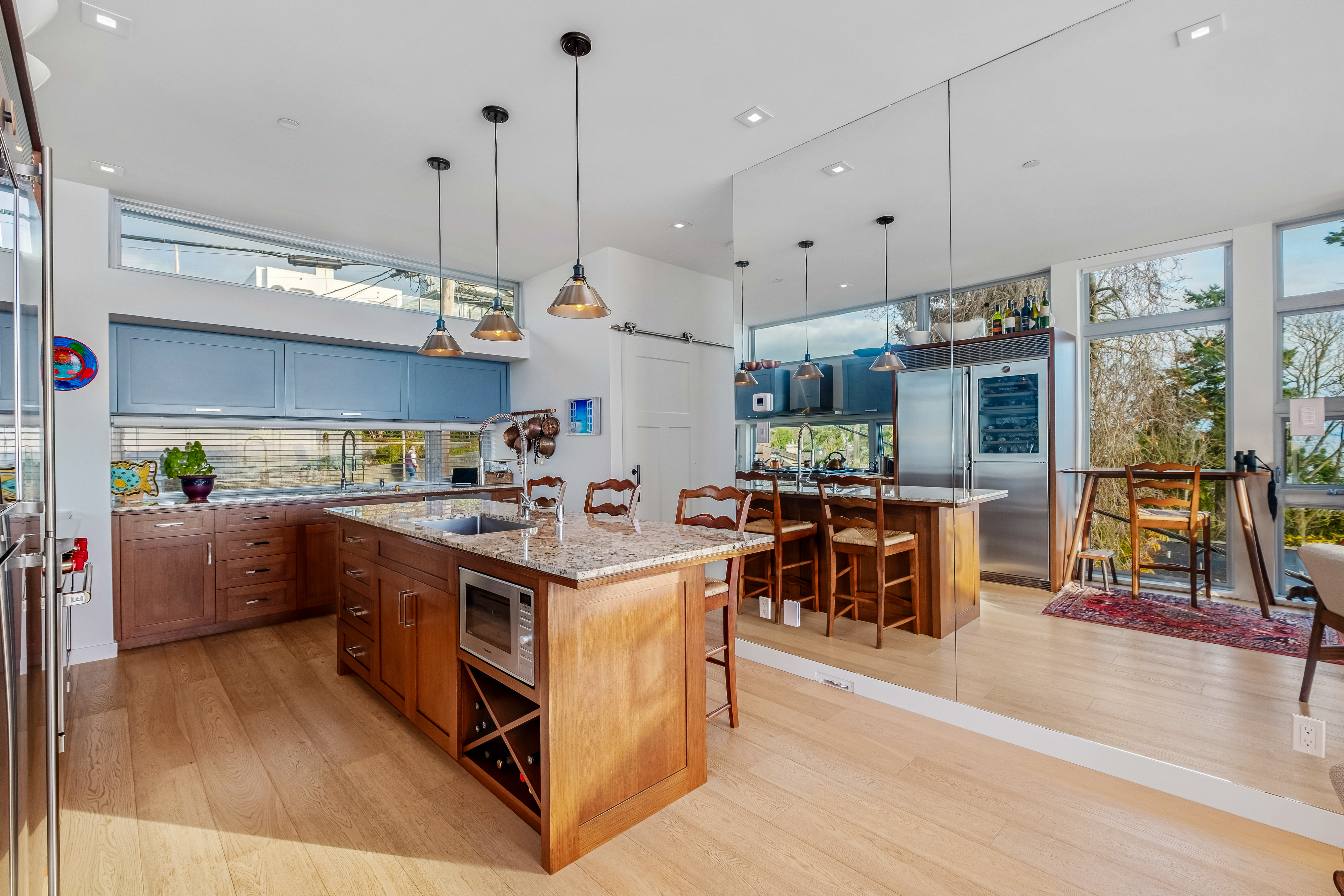 15046 Buena Vista Avenue